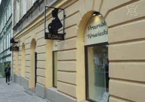 sklep z odzieżą ciążową „Mami” przy ul. Lubartowskiej 35